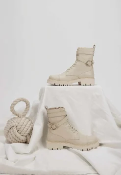 Bons baisers Bottes Et Bottines|Amy