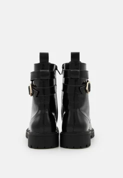 Bons baisers Bottes Et Bottines|Amy