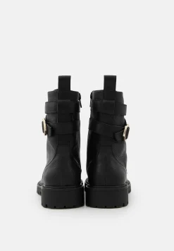 Bons baisers Bottes Et Bottines|Amy