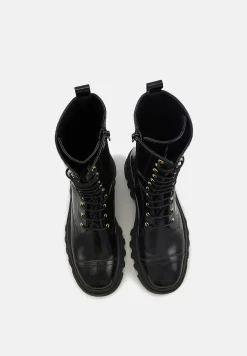 Bons baisers Bottes Et Bottines|Anita