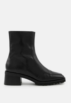 Bons baisers Bottes Et Bottines|Aria