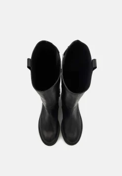 Bons baisers Bottes Et Bottines|Auriane