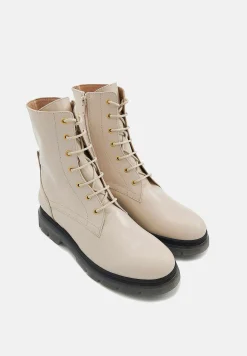 Bons baisers Bottes Et Bottines|Beth
