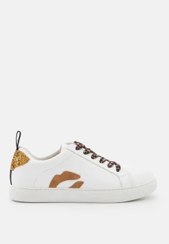 Bons baisers Betty|Betty