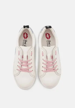 Bons baisers Betty|Betty