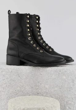 Bons baisers Bottes Et Bottines|Janis