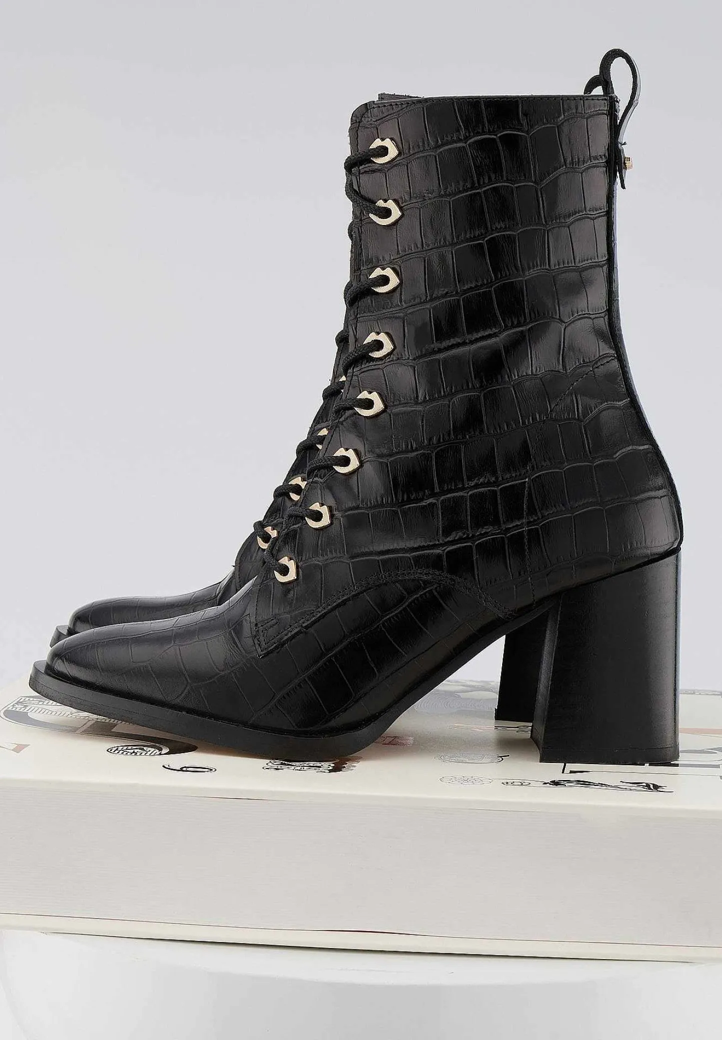 Bons baisers Bottes Et Bottines|Joss