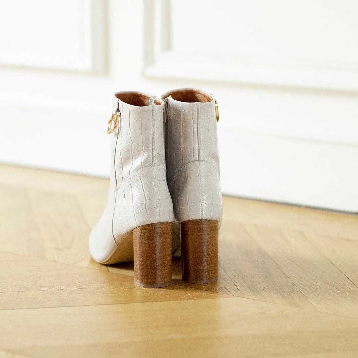 Bons baisers Bottes Et Bottines|Louise