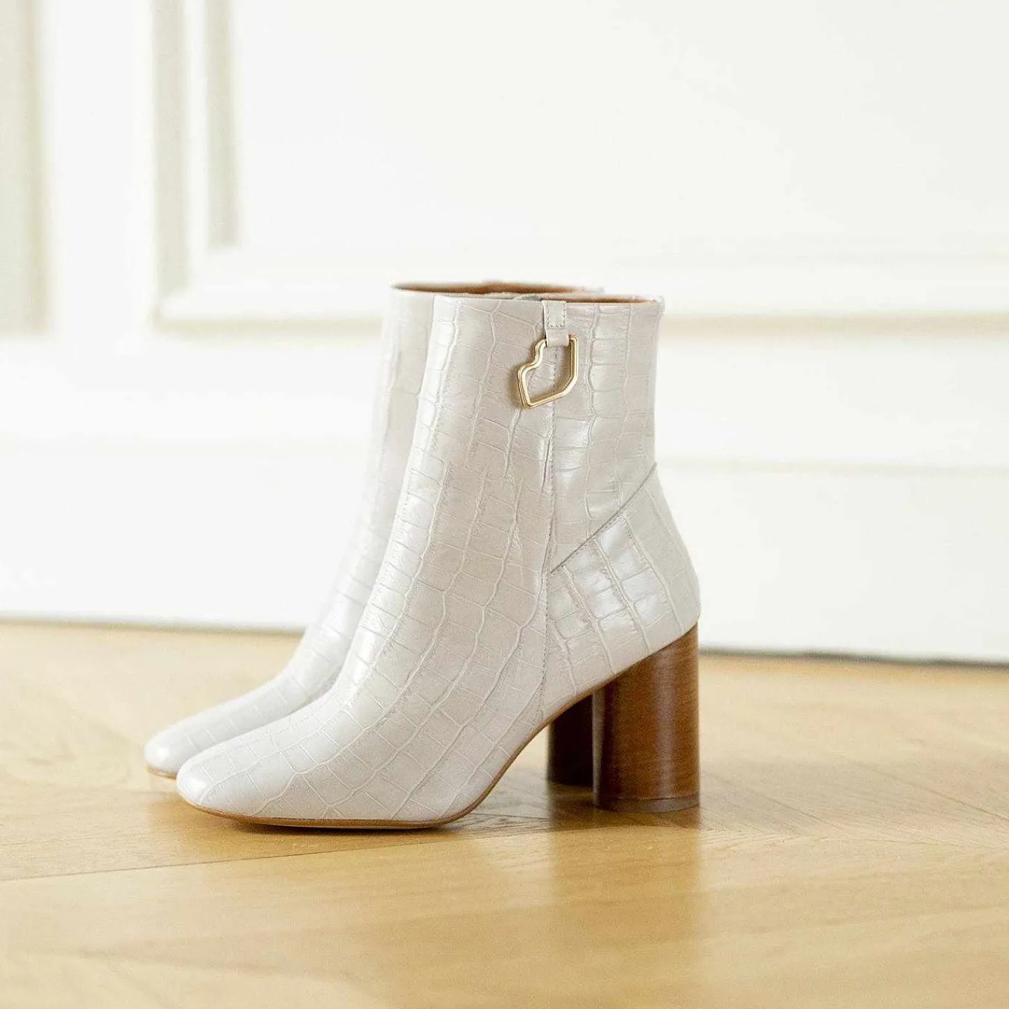 Bons baisers Bottes Et Bottines|Louise