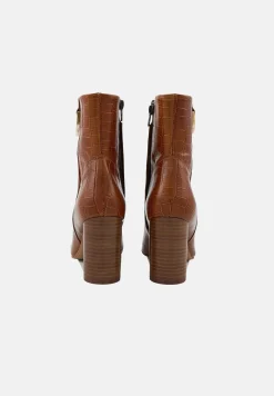 Bons baisers Bottes Et Bottines|Louise