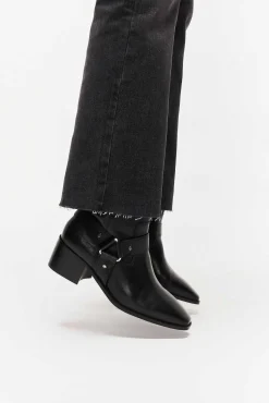 Bons baisers Bottes Et Bottines|Lune