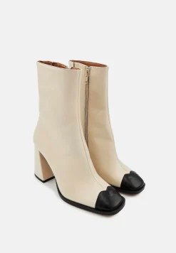 Bons baisers Bottes Et Bottines|Margot
