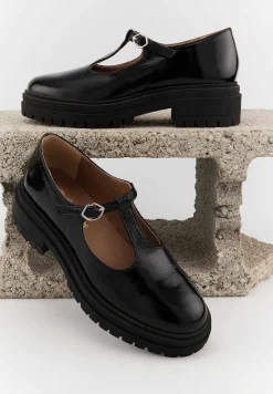 Bons baisers Derbies & Mocassins|Mildred