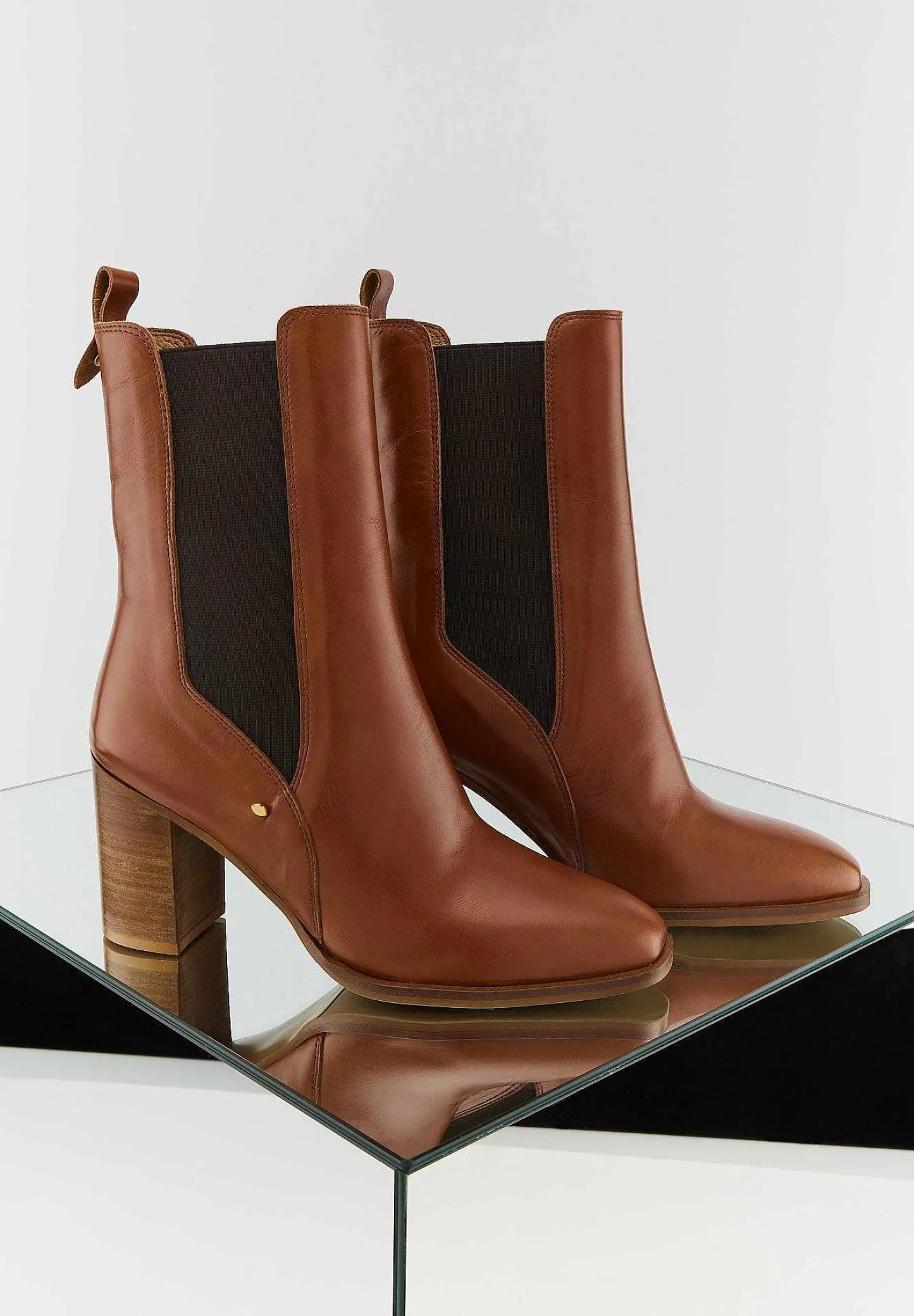 Bons baisers Bottes Et Bottines|Norah
