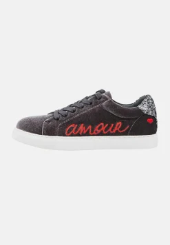 Bons baisers Simone|Simone Amour Velours