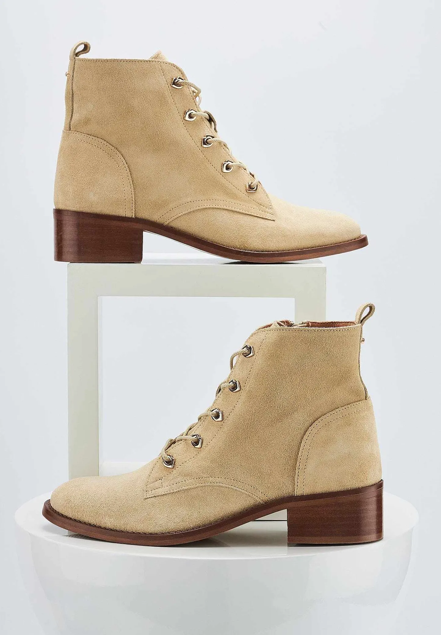 Bons baisers Bottes Et Bottines|Wanda